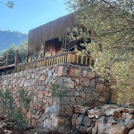 Chalet Lovin Goecek Tiny House Butterfly
